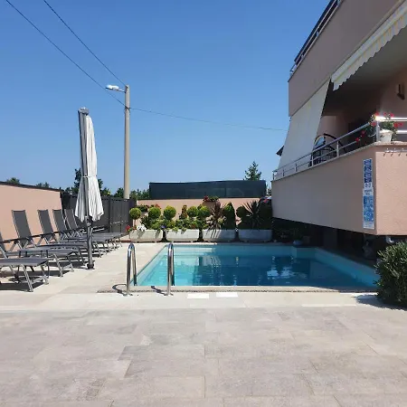 Slavica Apartman *