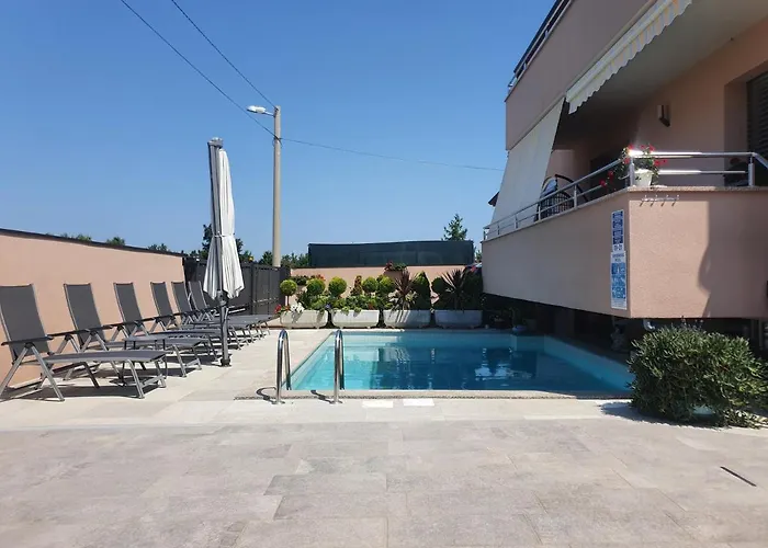 Slavica Апартаменти *